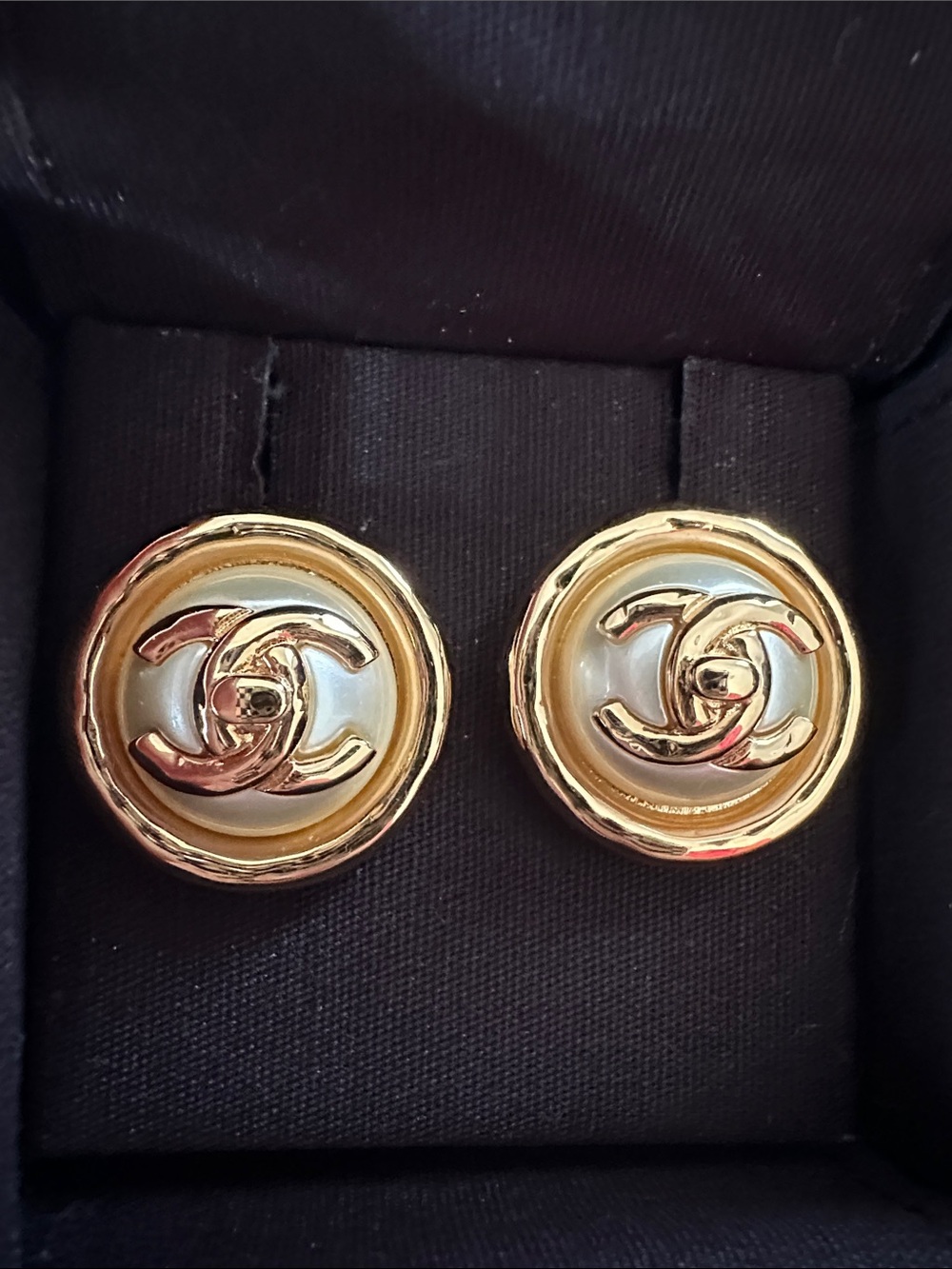 CHANEL Gold-Tone Round Earrings with Pearl Center